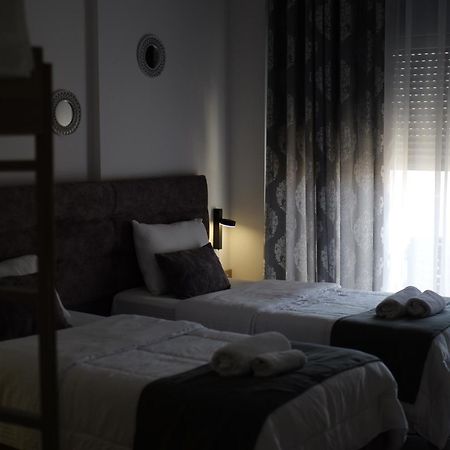 Hotel Abedini ซารานเดอ ภายนอก รูปภาพ