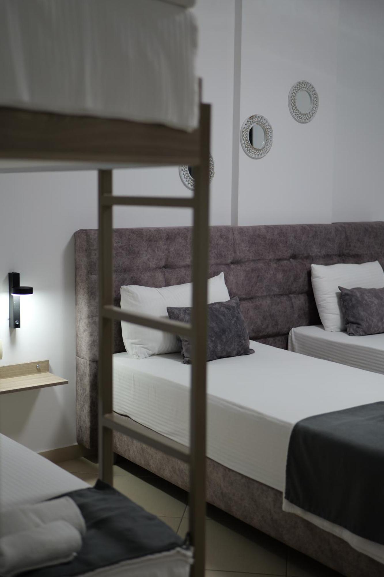 Hotel Abedini ซารานเดอ ภายนอก รูปภาพ